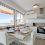 Les Gemeaux By Interhome * Saint-Raphaël